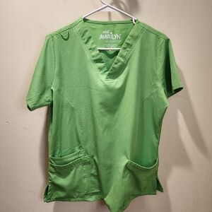 Mini Marilyn By Medi Chic Green V-Neck Women's Scrub Top Size M